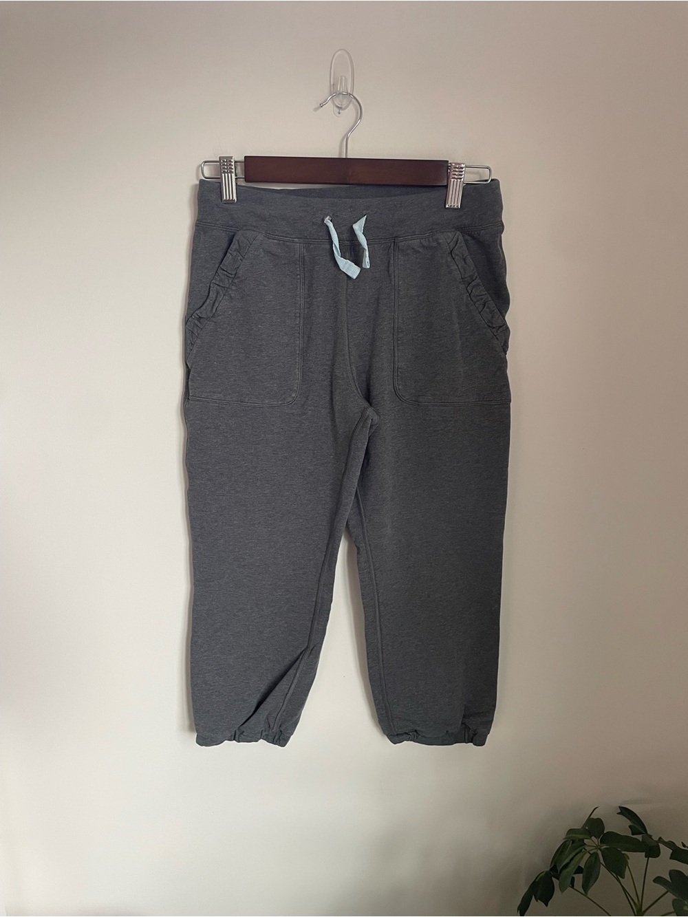Ivivva Charcoal Gray Sweatpants